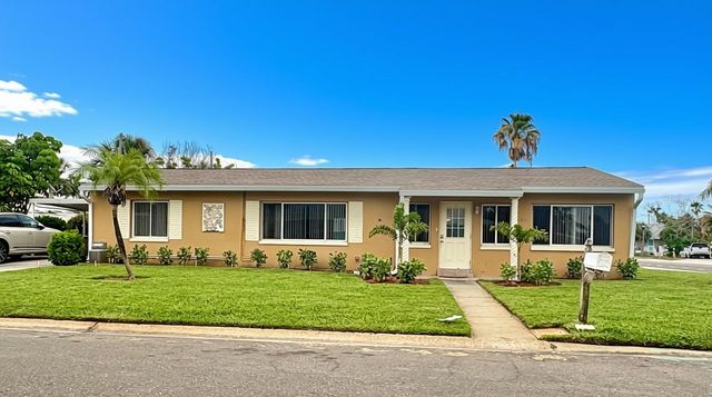 360 72ND AVENUE, St Petersburg, FL 33706