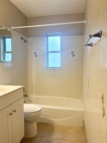 360 72ND AVENUE, St Petersburg, FL 33706