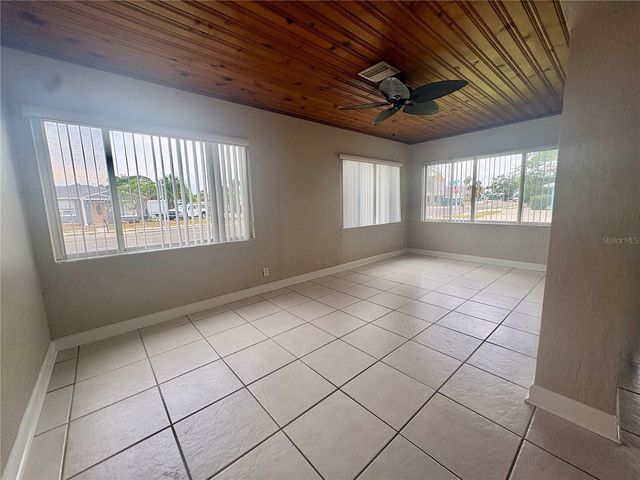 360 72ND AVENUE, St Petersburg, FL 33706