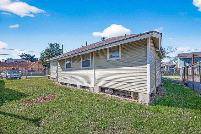 1110 Mathis Street, Houston, TX 77009