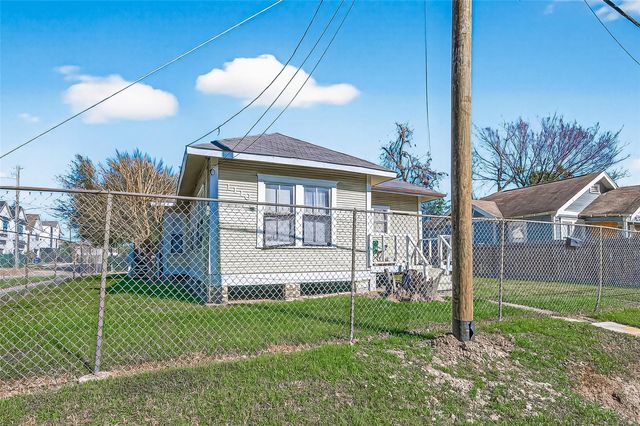 1110 Mathis Street, Houston, TX 77009