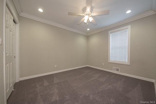 100 Villa D'est Drive C-03, Coram, NY 11727