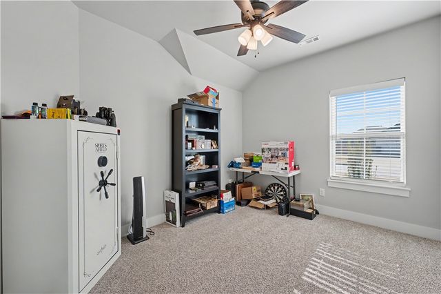 1807 E Hudson Drive, Siloam Springs, AR 72761