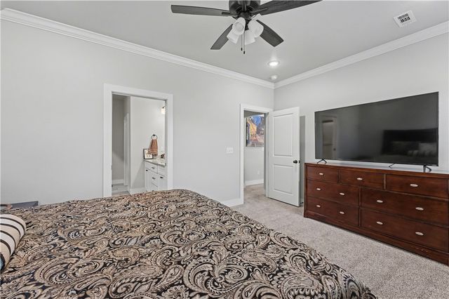 1807 E Hudson Drive, Siloam Springs, AR 72761