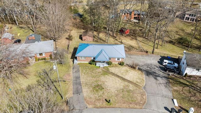 5020 Kincannon Dr, Nashville, TN 37220