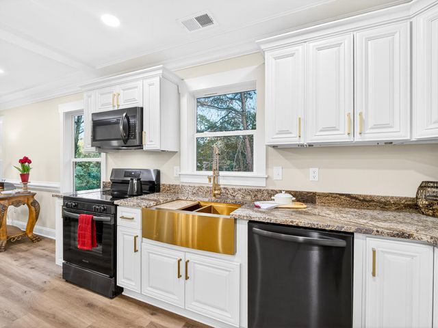 32 Harrell Road, Sumter, SC 29150