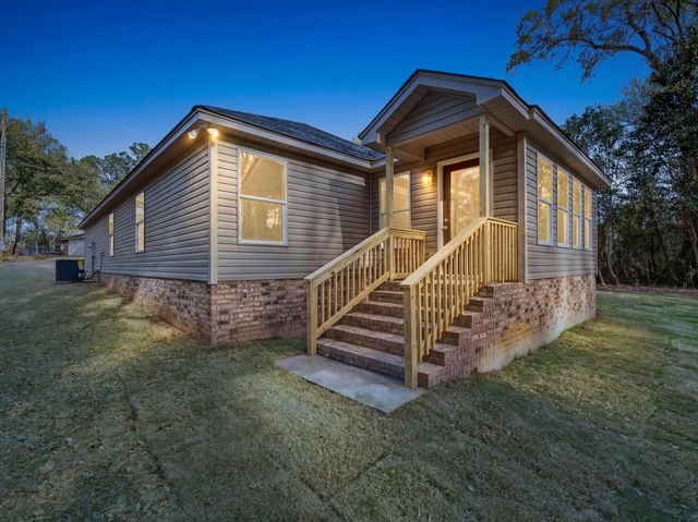 32 Harrell Road, Sumter, SC 29150