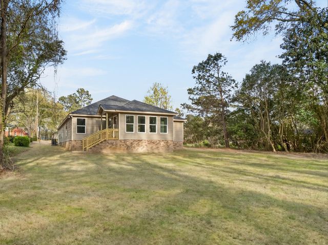 32 Harrell Road, Sumter, SC 29150