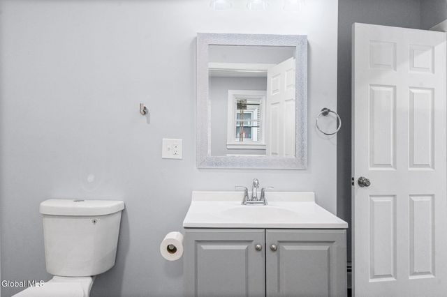 27 W Notre Dame Street, Glens Falls, NY 12801