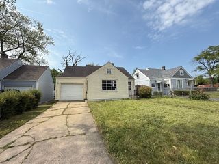 2025 Marshall Parkway, Waukegan, IL 60085