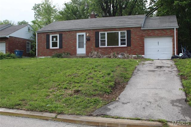 8859 Granada Place, St Louis, MO 63136