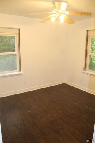 8859 Granada Place, St Louis, MO 63136