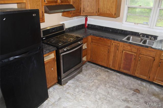 8859 Granada Place, St Louis, MO 63136