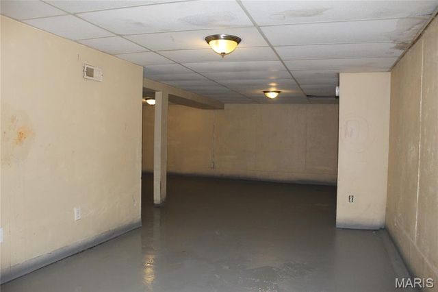 8859 Granada Place, St Louis, MO 63136