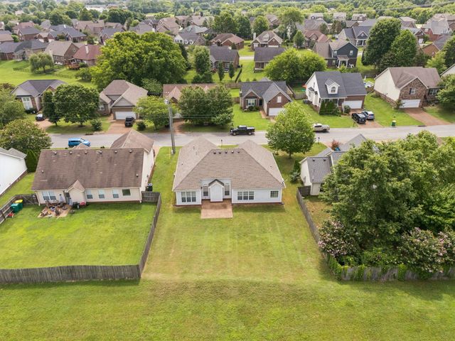2010 Patrick Way, Spring Hill, TN 37174