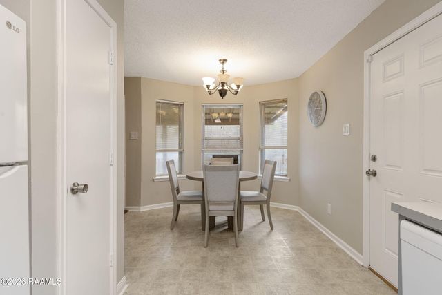 515 Smith-Reed Road, Lafayette, LA 70507