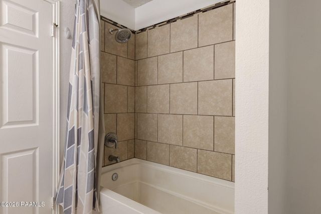 515 Smith-Reed Road, Lafayette, LA 70507