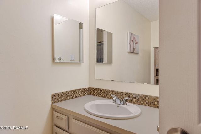 515 Smith-Reed Road, Lafayette, LA 70507