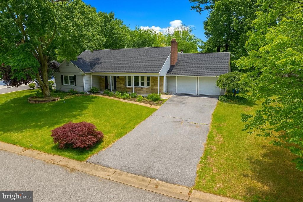 50 TIDEWATER LN, Willingboro, NJ 08046