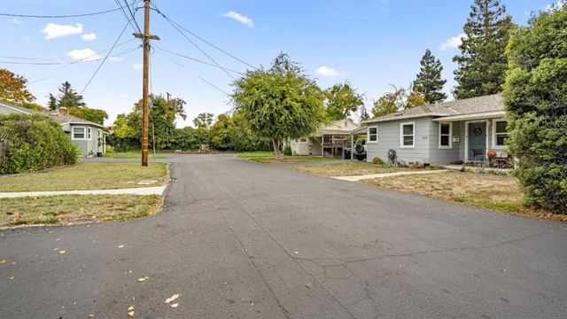 2262 Louis Road, Palo Alto, CA 94303