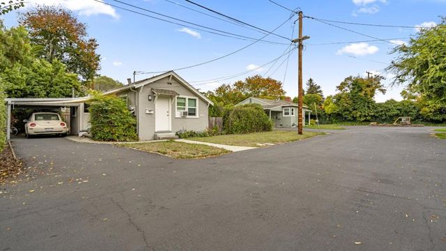 2262 Louis Road, Palo Alto, CA 94303