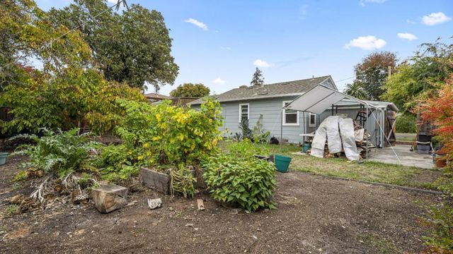 2262 Louis Road, Palo Alto, CA 94303