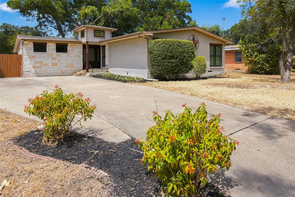 815 National Drive, Irving, TX 75060