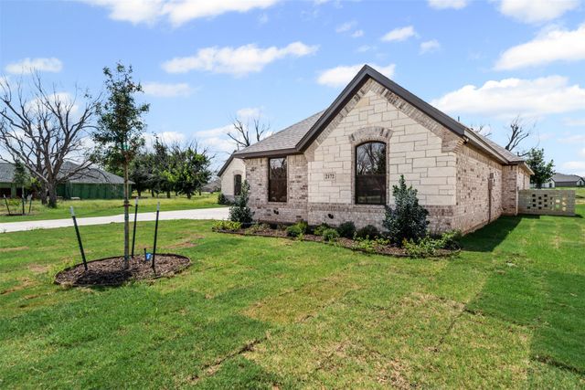 2172 Middlewood Circle, Granbury, TX 76049