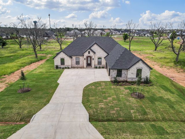 2172 Middlewood Circle, Granbury, TX 76049