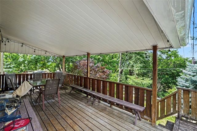 3524 Middleboro Rd, Castle Shannon, PA 15234