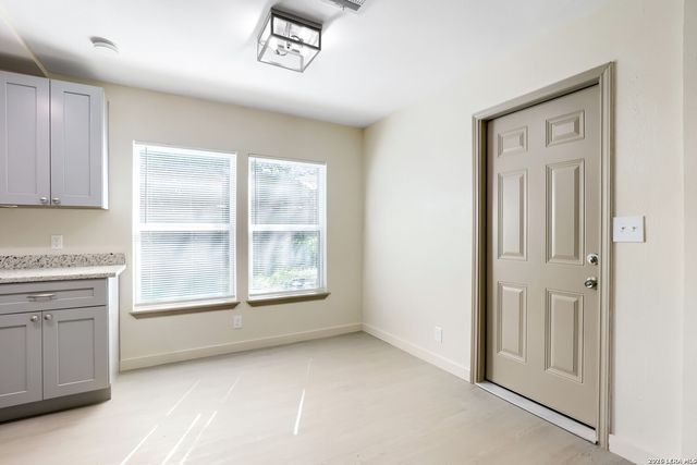 6731 CARTERS BLF, San Antonio, TX 78239