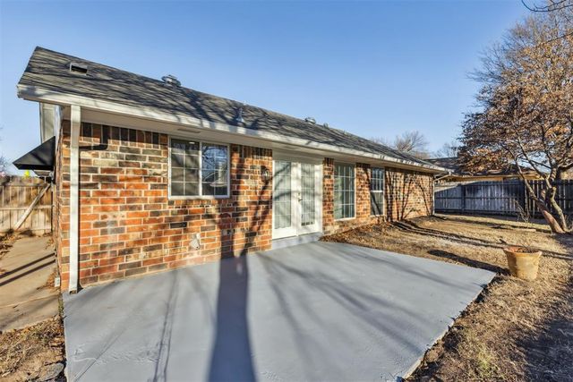 3608 Necia Drive, Moore, OK 73160