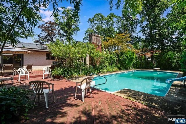 95 Wendt Lane, Wayne, NJ 07470