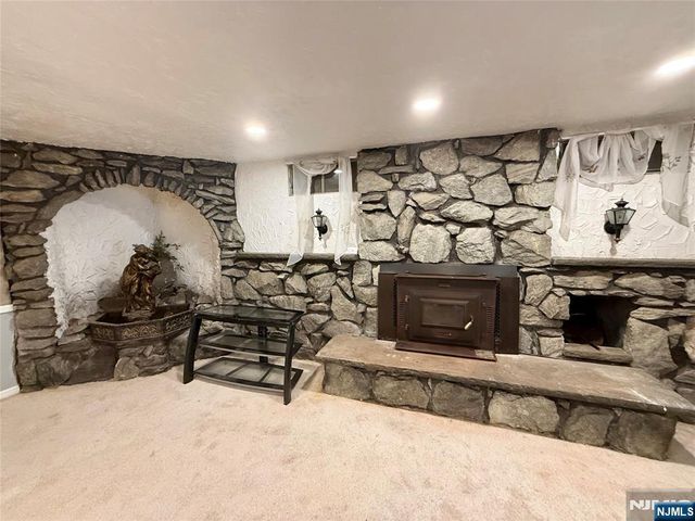 95 Wendt Lane, Wayne, NJ 07470