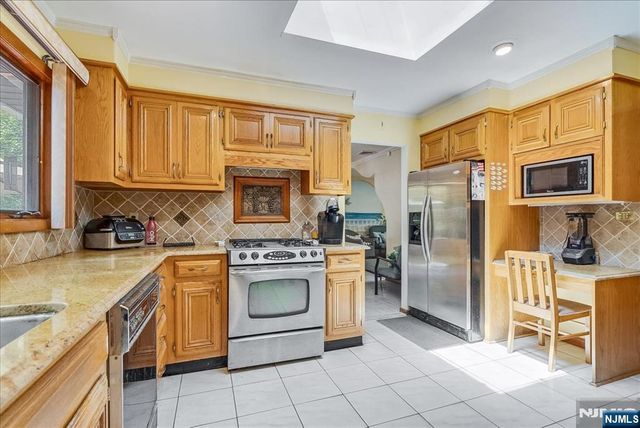 95 Wendt Lane, Wayne, NJ 07470
