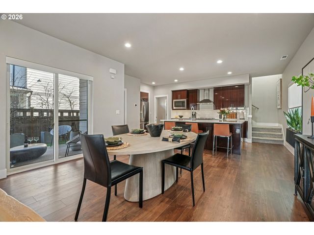 16512 Se PLEASANT VALLEY Pkwy, Happy Valley, OR 97086