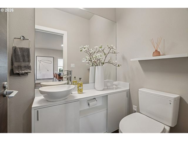 16512 Se PLEASANT VALLEY Pkwy, Happy Valley, OR 97086