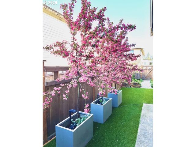 16512 Se PLEASANT VALLEY Pkwy, Happy Valley, OR 97086