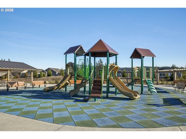 16512 Se PLEASANT VALLEY Pkwy, Happy Valley, OR 97086