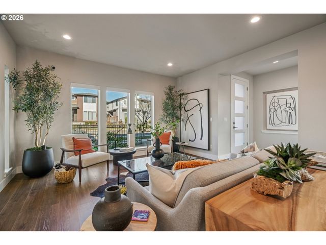 16512 Se PLEASANT VALLEY Pkwy, Happy Valley, OR 97086