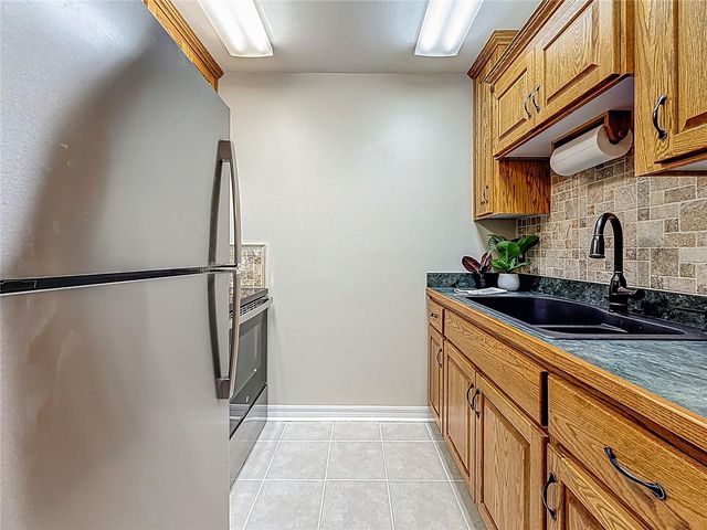 2442 ENTERPRISE ROAD 6, Clearwater, FL 33763