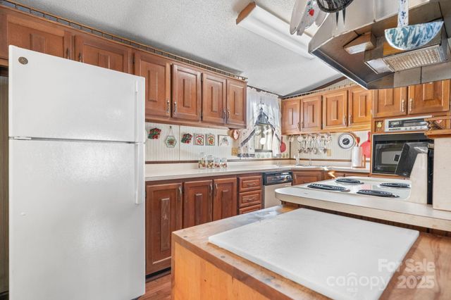 7236 Corn Hill Road, Connelly Springs, NC 28612