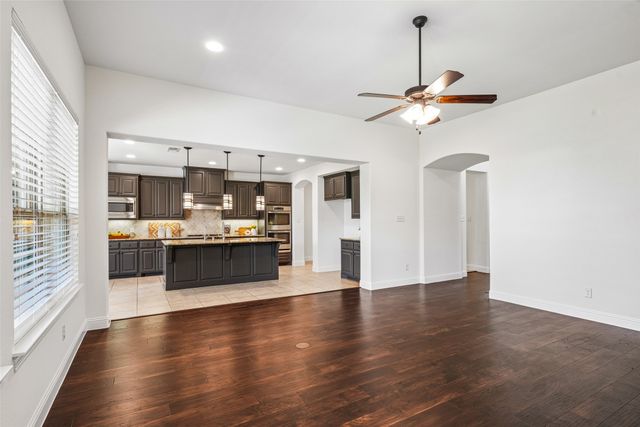 932 Champions Court, Roanoke, TX 76262