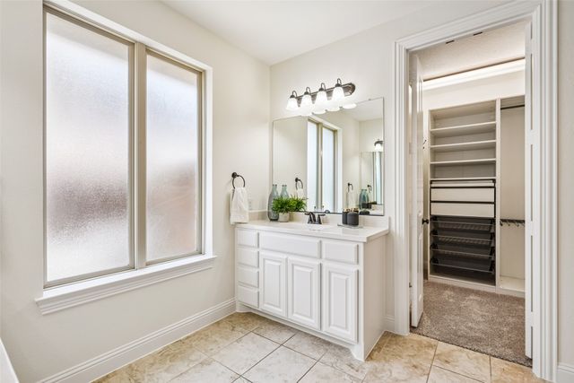 932 Champions Court, Roanoke, TX 76262