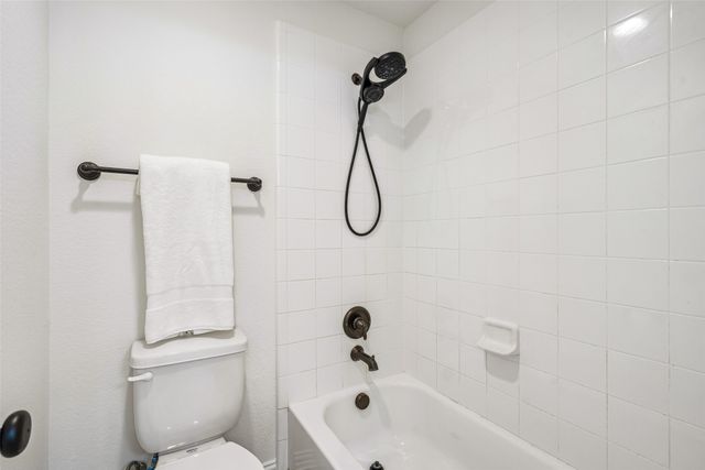 932 Champions Court, Roanoke, TX 76262