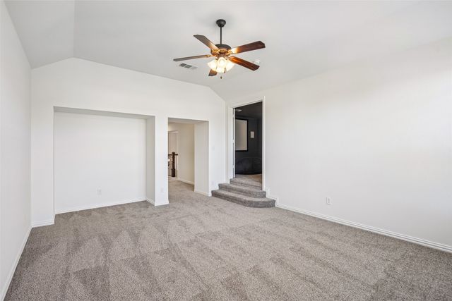 932 Champions Court, Roanoke, TX 76262