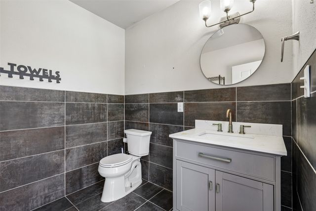 932 Champions Court, Roanoke, TX 76262