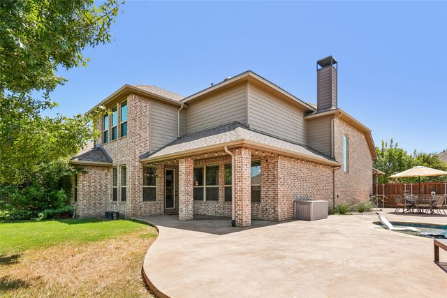932 Champions Court, Roanoke, TX 76262
