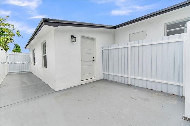 2600 NW 108th St 2, Miami, FL 33167