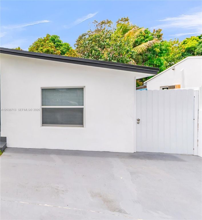 2600 NW 108th St 2, Miami, FL 33167